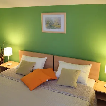 Adriatic Apartamento *