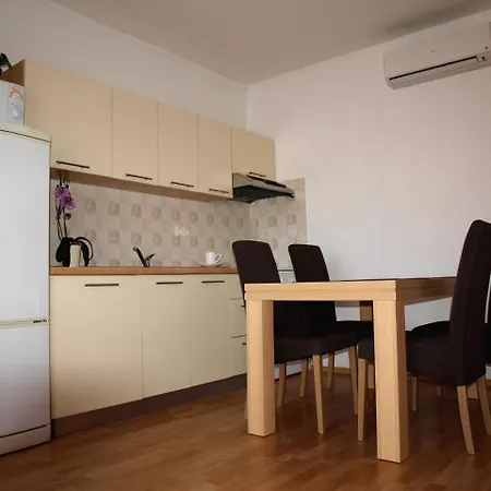 Adriatic Apartamento *