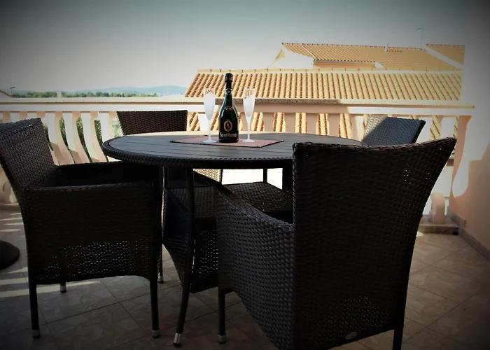 亚得里亚海公寓 *